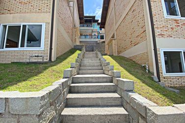 Casa &agrave; venda - 200m&sup2; - Canto da Praia