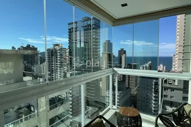 Apartamento &agrave; venda - 159m&sup2; - Meia Praia