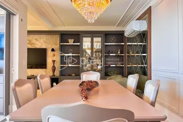 Apartamento &agrave; venda - 186m&sup2; - Pereque