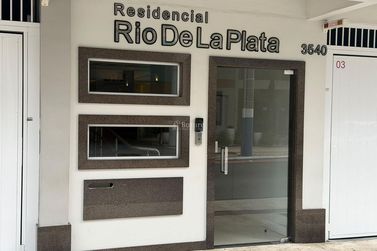Apartamento &agrave; venda - 85m&sup2; - Centro