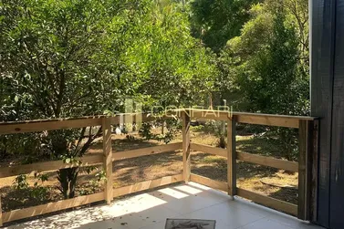 Ch&aacute;cara &agrave; venda - 130m&sup2; - Moura