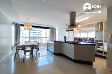 Apartamento para alugar - 195m&sup2; - Centro