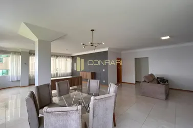 Apartamento &agrave; venda - 212m&sup2; - Meia praia