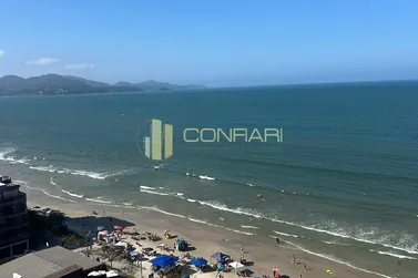 Apartamento &agrave; venda - 212m&sup2; - Meia Praia