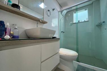 Apartamento &agrave; venda - 100m&sup2; - Meia Praia