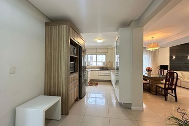Apartamento &agrave; venda - 120m&sup2; - Centro
