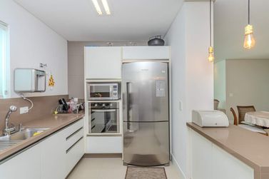 Apartamento para alugar - 130m&sup2; - Pioneiros