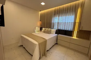 Apartamento &agrave; venda - 112m&sup2; - Meia Praia