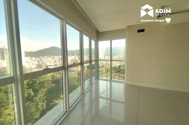 Apartamento para alugar - 114m&sup2; - Centro