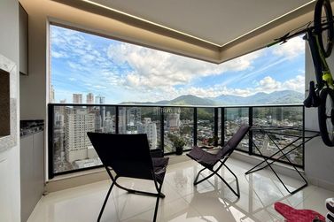 Apartamento &agrave; venda - 120m&sup2; - Centro