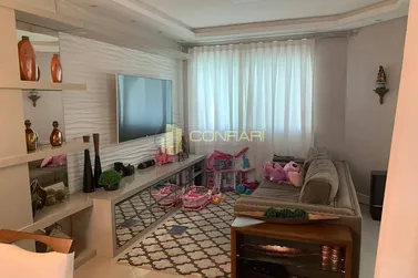 Apartamento &agrave; venda - 140m&sup2; - Meia Praia