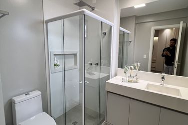 Apartamento &agrave; venda - 137m&sup2; - Meia Praia