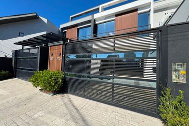 Casa &agrave; venda - 414m&sup2; - Praia dos Amores