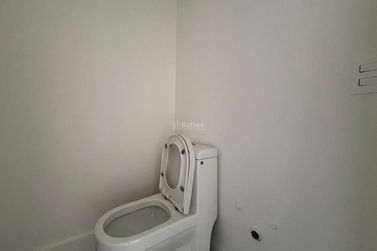Apartamento &agrave; venda - 123m&sup2; - Meia Praia