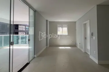 Apartamento &agrave; venda - 190m&sup2; - Meia Praia