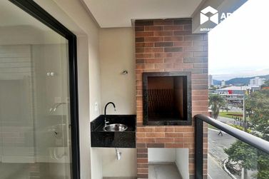 Apartamento para alugar - 64m&sup2; - Centro