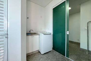 Apartamento &agrave; venda - 350m&sup2; - Meia Praia