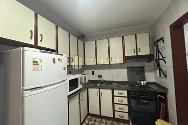 Apartamento &agrave; venda - 100m&sup2; - meia praia