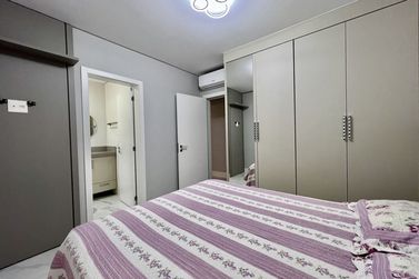 Apartamento &agrave; venda - 118m&sup2; - Meia Praia