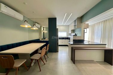 Apartamento &agrave; venda - 115m&sup2; - Centro