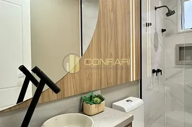 Apartamento &agrave; venda - 136m&sup2; - Meia Praia
