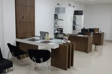 Sala Comercial &agrave; venda - 80m&sup2; - Meia Praia