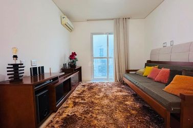 Apartamento &agrave; venda - 137m&sup2; - Centro