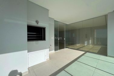 Apartamento &agrave; venda - 160m&sup2; - Meia Praia