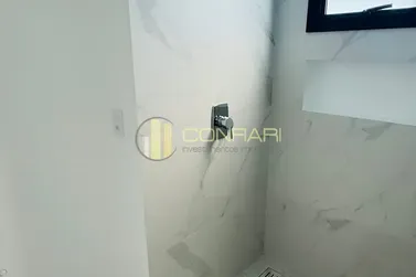 Apartamento &agrave; venda - 185m&sup2; - Meia Praia