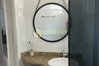 Apartamento &agrave; venda - 126m&sup2; - Meia Praia