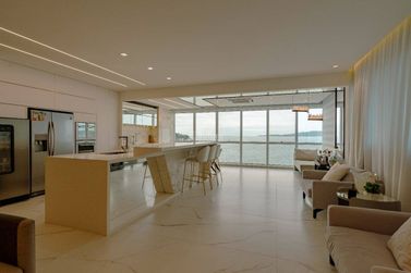 Apartamento &agrave; venda - 447m&sup2; - Centro