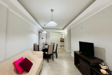 Apartamento &agrave; venda - 110m&sup2; - Meia Praia