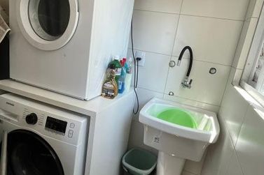 Apartamento para alugar - 110m&sup2; - Meia Praia