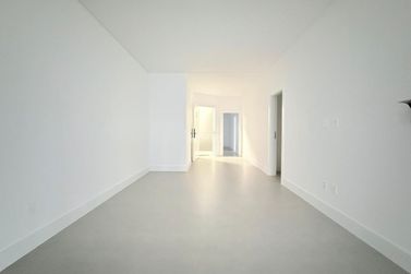 Apartamento &agrave; venda - 177m&sup2; - Meia Praia