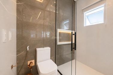 Casa &agrave; venda - 230m&sup2; - Barra