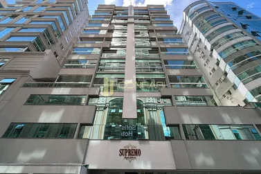 Apartamento &agrave; venda - 127m&sup2; - Meia Praia
