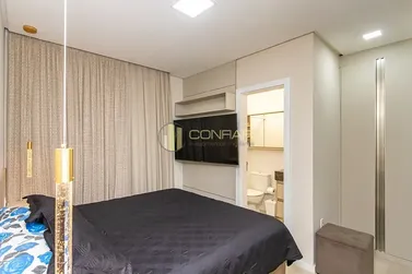 Apartamento &agrave; venda - 80m&sup2; - meia praia