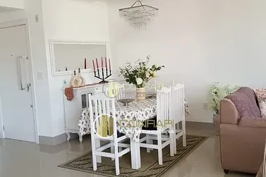 Apartamento &agrave; venda - 130m&sup2; - Meia Praia