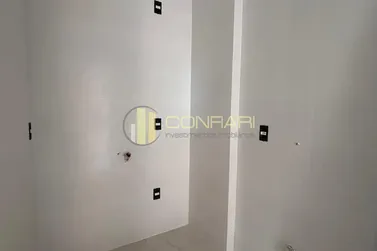 Apartamento &agrave; venda - 132m&sup2; - MEIA PRAIA