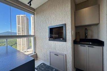 Apartamento &agrave; venda - 85m&sup2; - Meia Praia
