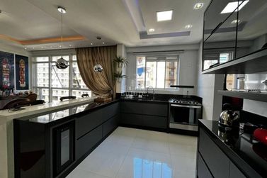 Apartamento &agrave; venda - Meia Praia