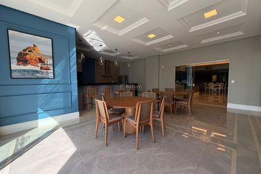 Apartamento &agrave; venda - 162m&sup2; - Meia Praia