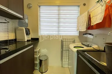 Apartamento &agrave; venda - 130m&sup2; - Meia Praia