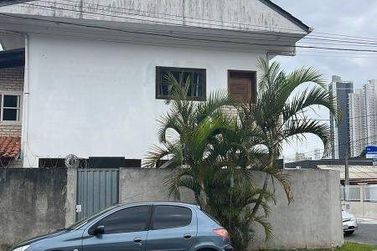 Apartamento para alugar - 60m&sup2; - Barra
