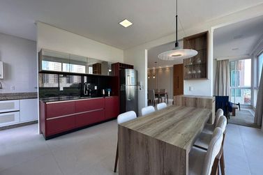 Apartamento &agrave; venda - 294m&sup2; - Meia Praia