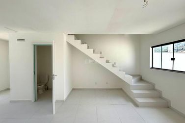 Apartamento &agrave; venda - 70m&sup2; - Morretes