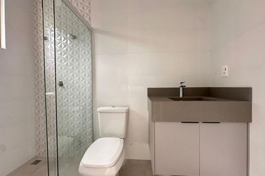 Apartamento &agrave; venda - 119m&sup2; - Meia Praia