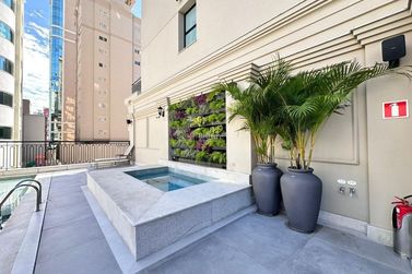 Apartamento &agrave; venda - 185m&sup2; - Meia Praia