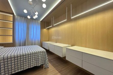 Apartamento &agrave; venda - 128m&sup2; - Meia Praia