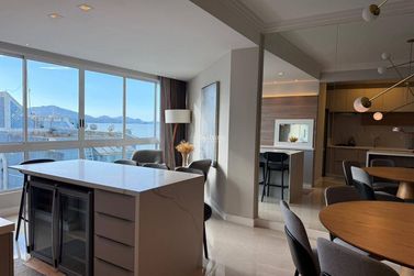 Apartamento &agrave; venda - Meia Praia